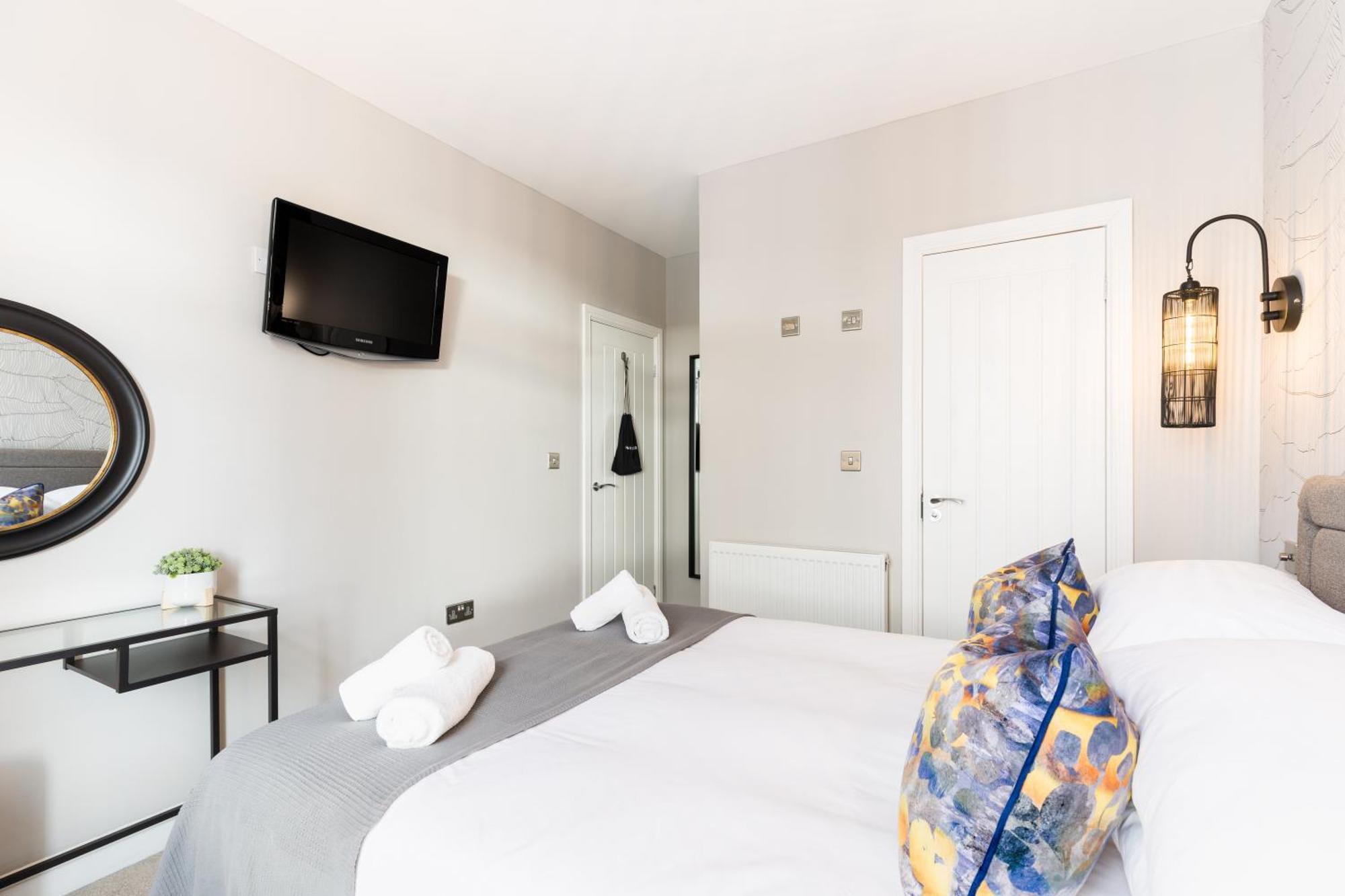 The Shirt Factory Apartment *